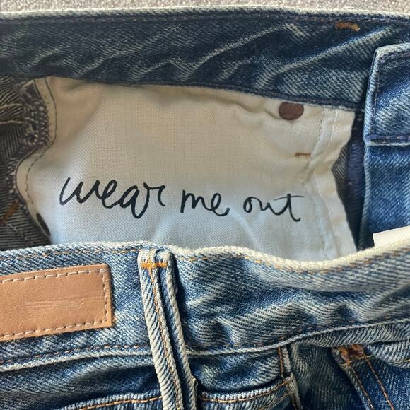 GIRLFRIEND Karolina 26 Petite Distressed Straight Leg Jeans A Little More Love - Picture 7 of 8